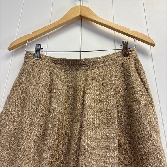 Vintage Classics by Anne Klein 90s Academia Shorts Size 10 Tan Preppy Minimalist - Picture 2 of 11